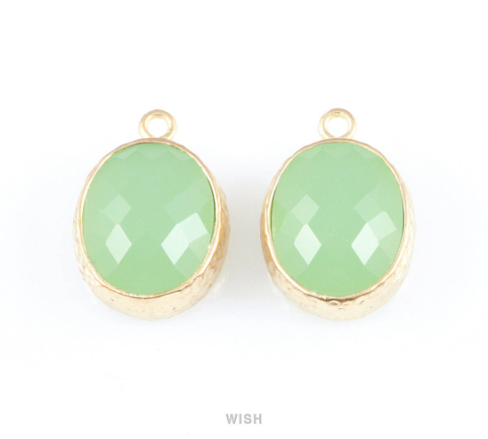 Light Mint Faceted Glass Charms in Matte Gold, Framed Oval Pendant / GLMMG-009-P