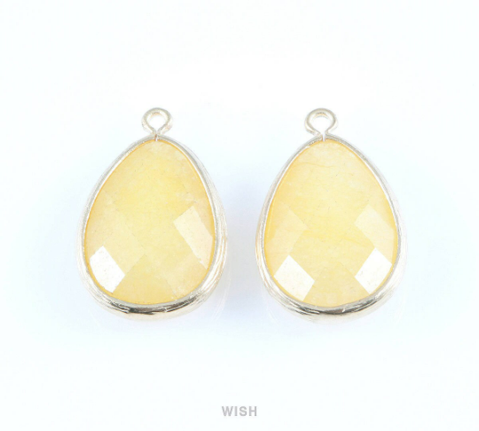 Jonquil Faceted Synthetic Stone Charms in Matte Gold, Framed Teardrop Pendant / SJQMG-010-P
