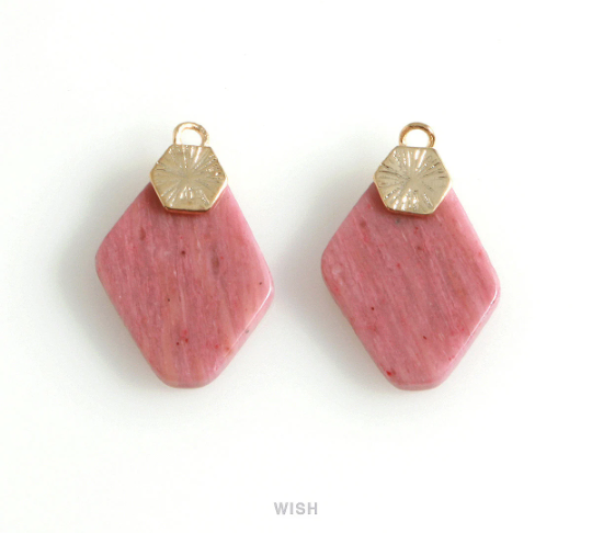 Red Wood Hexagon Gemstone Charm in Gold, Red Wood Hexagon Gemstone Pendant / SRWG-108-P