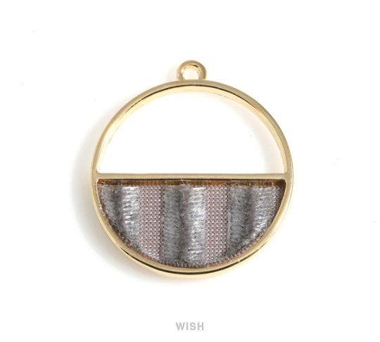 Gray Velvet Circle Pendant in Gold Frame, Gray Velvet Round Charm /MG-GY-517-P