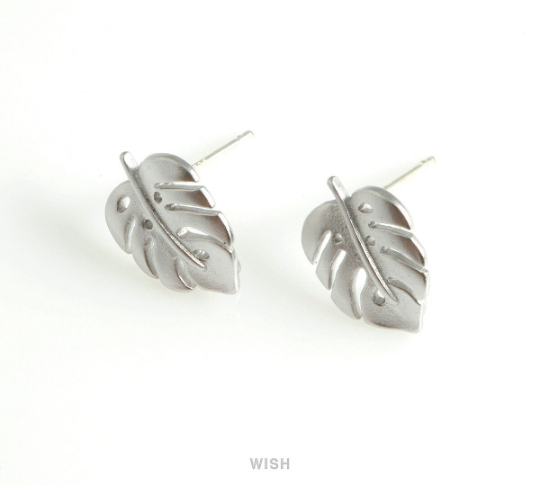 Monstera Leaf Stud Earrings in Matte Rhodium, Monstera Leaf Ear Studs / MMRH-435-E