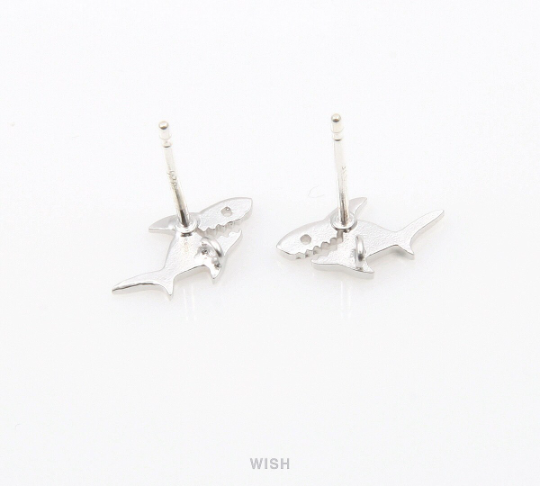 Shark Stud Earrings in Matte Rhodium, Shark Ear Post / MMRH-241-E