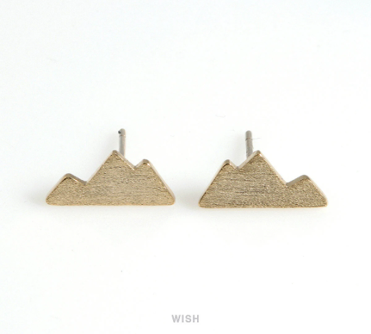 Mountain Stud Earrings in Matte Gold, 3 Peak Mountain Ear Studs / MMG-489-E