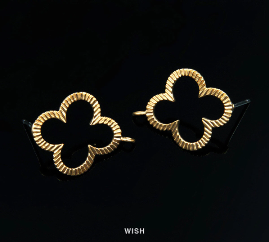 Clover Stud Earrings in Matte Gold, Clover Stud Ear Post / MMG-121-E