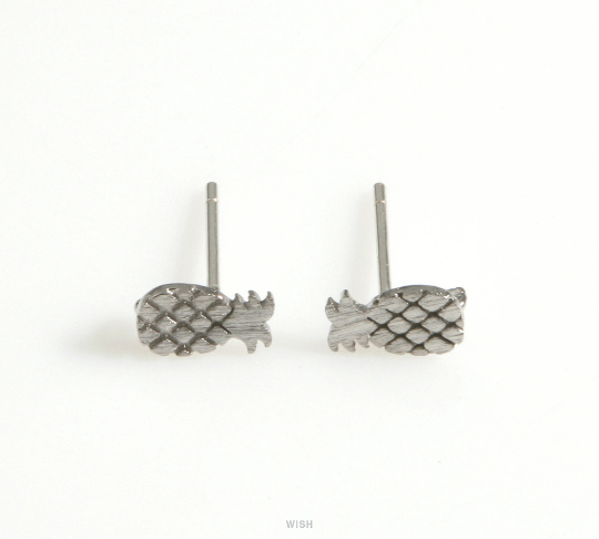 Pineapple Stud Earrings in Matte Rhodium, Pineapple Earrings / MMRH-612-E
