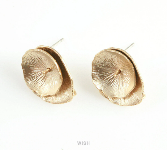 Lotus Leaf Stud Earrings in Matte Gold, Lotus Stud Earrings / MMG-412-E