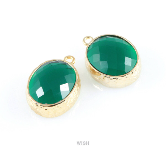 Emerald Faceted Glass Charms in Gold, Framed Oval Pendant / GEMG-009-P