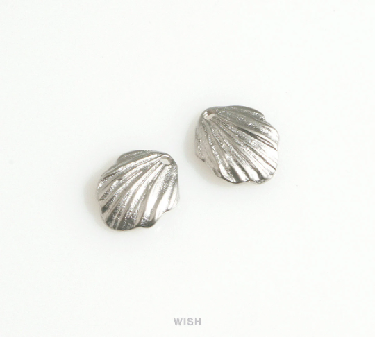 Small Seashell Charm in Matte Rhodium, Seashell Pendant / MMRH-679-P