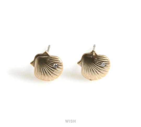 Seashell Stud Earrings in Matte Gold, CZ Scallop Seashell Studs / MMG-569-E