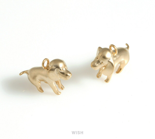 Beagle Charms in Matte Gold, Puppy Pendants/ MMG-657-P