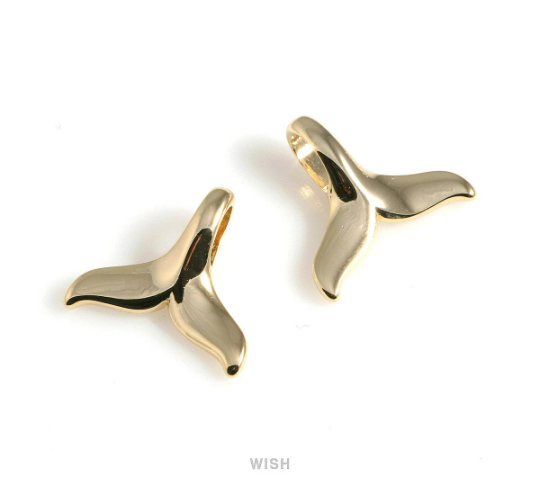 Large Whale Tail Pendant in Gold, Mermaid Tail Charm / MG-548-P
