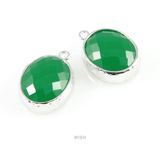 Palace Green Faceted Glass Charms in Rhodium, Framed Oval Pendant / GPGRH-009-P