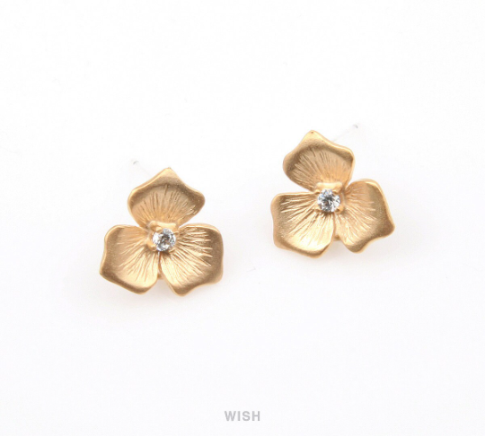 Flower with Cubic Zirconia Stud Earrings in Matte Gold, CZ Flower Ear Studs / MMG-261-E