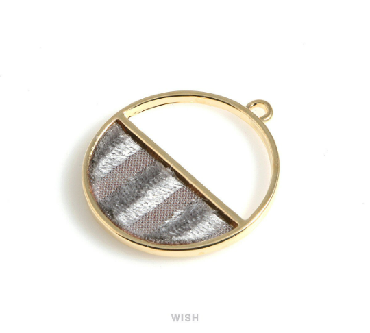 Gray Velvet Circle Pendant in Gold Frame, Gray Velvet Round Charm /MG-GY-517-P