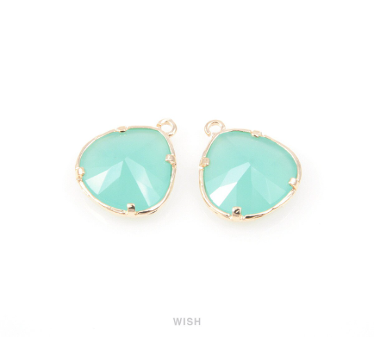Mint Faceted Glass Drop Charm in Gold, Mint Charms / GMTG-036-P