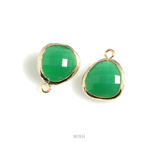 Palace Green Framed Glass Charm in Gold, Framed Drop Glass Pendant / GPGG-004-P