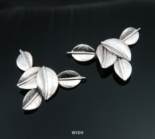 5 Leaves Pendants in Matte Rhodium, Leaves Necklace Charms / MMRH-143-P
