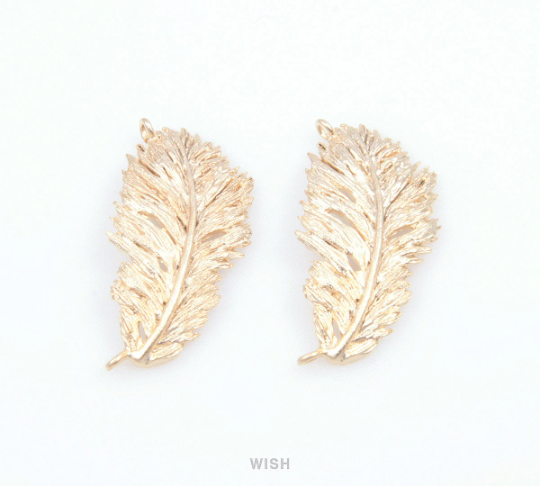 Feather Connectors in Matte Gold, Feather Charms / MMG-125-P (1piece)