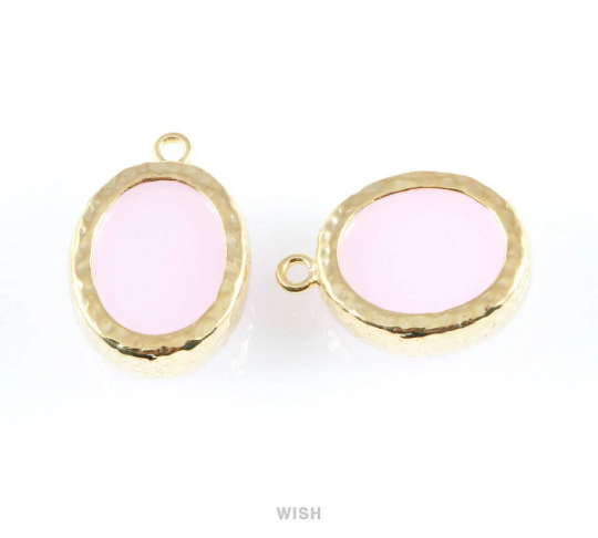 Rose Quartz Faceted Glass Charms in Gold, Framed Oval Pendant / GRQG-009-P