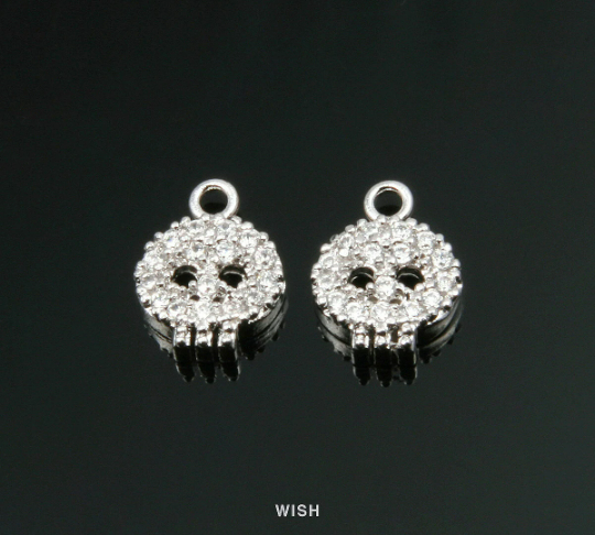 Gold Skull Pendant with 16 Cubic Zirconia, Cubic Zirconia in Skull/ CG-055-P