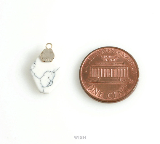 Labradorite Hexagon Gemstone Charm in Gold, Labradorite Hexagon Gemstone Pendant / SLBG-108-P