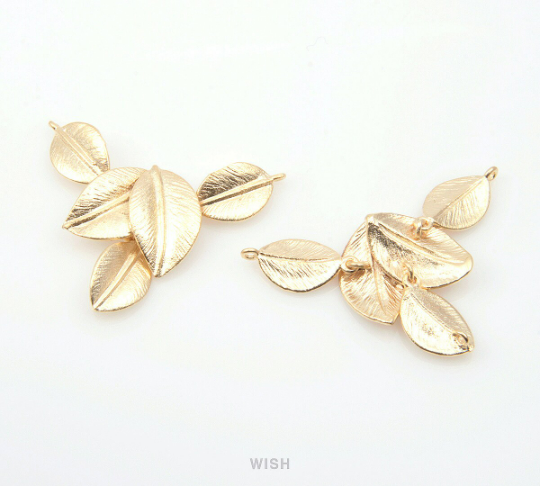 5 Leaves Pendants in Matte Gold, Leaves Necklace Charms/ MMG-143-P
