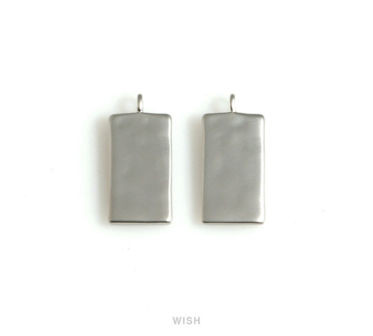 Hammered Rectangle Pendants in Matte Gold, Hammered Rectangle Charms / MMG-663-P