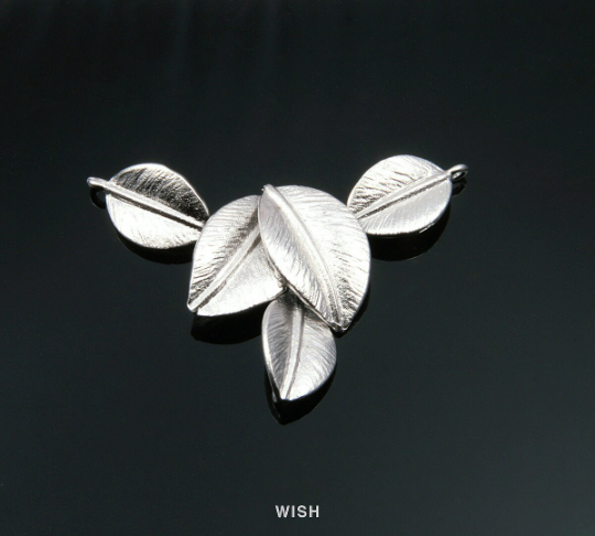 5 Leaves Pendants in Matte Gold, Leaves Necklace Charms/ MMG-143-P