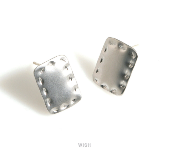 Rectangle Stud Earrings in Matte Gold, Rectangular Stud Earrings / MMG-713-E