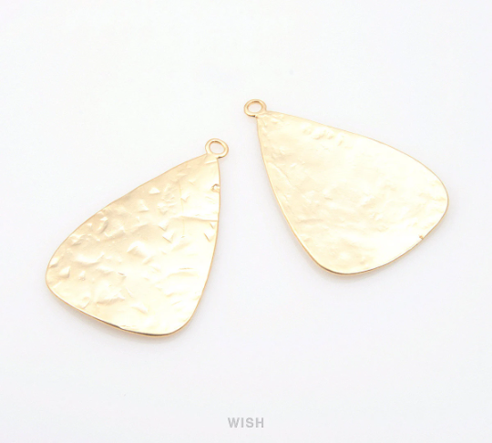 Hammered Triangle Pendants in Matte Rhodium, Triangle Charms / MMRH-166-P