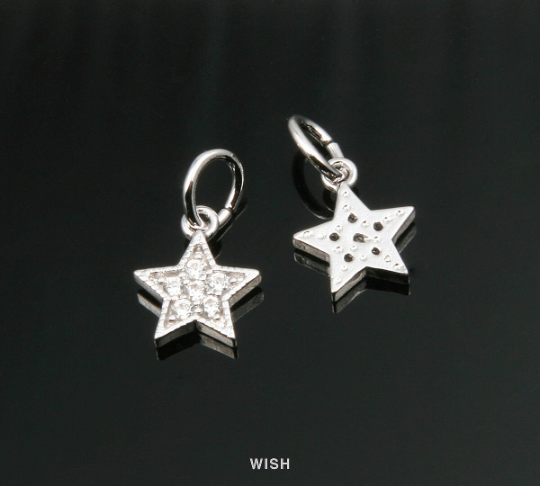 Gold Star Pendant with 6 Cubic Zirconia, Round Shape Cubic Zirconia in Star / CG-051-P