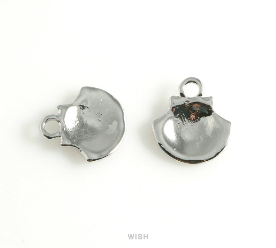 Scallop Seashell Pendant in Gold, Seashell Charm / MG-446-P (10pcs)
