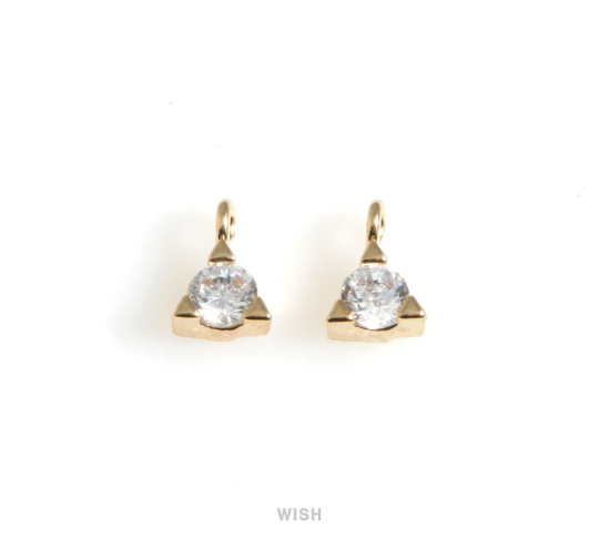 4pcs Cubic Zirconia in Rose Gold Triangle Frame, Triangle CZ Charm / CRG-078-P