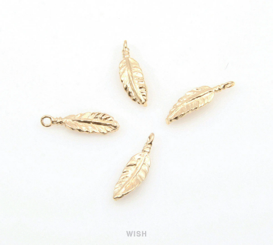 4pcs Dreamcatcher Feather in Matte Gold, Dream Catcher Feather Charm / MMG-340-P
