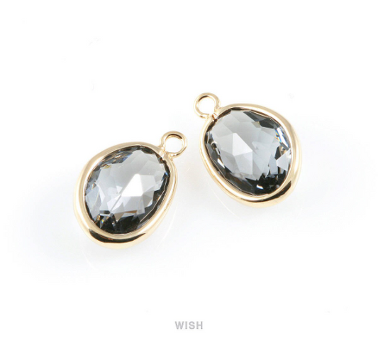 Gray Pear Glass Charm in Gold, Glass Framed Pendant / GGYG-040-P