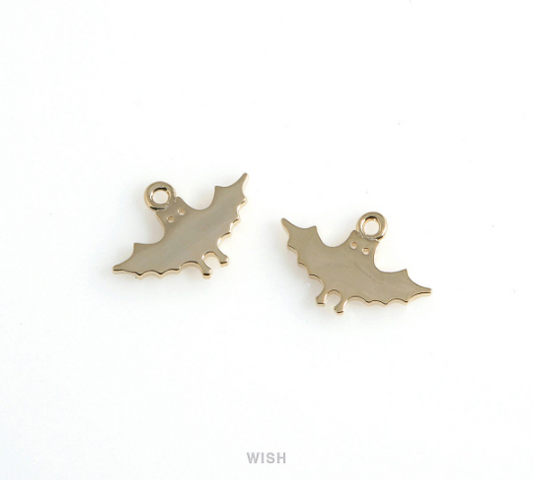 Bat Pendants in Gold, Halloween Bat Charm / MG-468-P