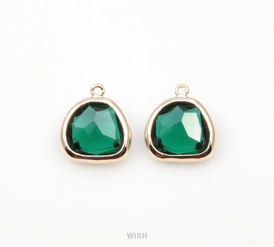 Emerald Pear Glass Charm in Gold, Glass Framed Pendant / GEMG-093-P