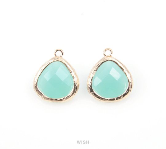 Mint Faceted Glass Drop Charm in Gold, Mint Charms / GMTG-036-P