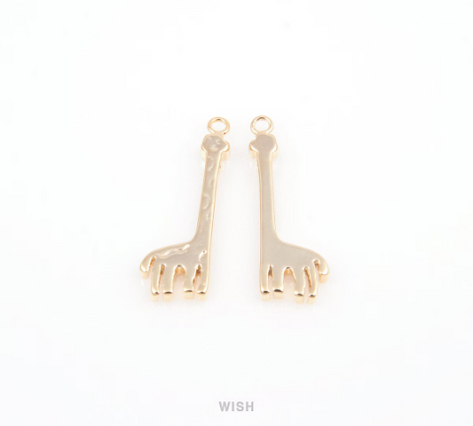 Giraffe Pendants in Gold, Giraffe Charms / MG-065-P