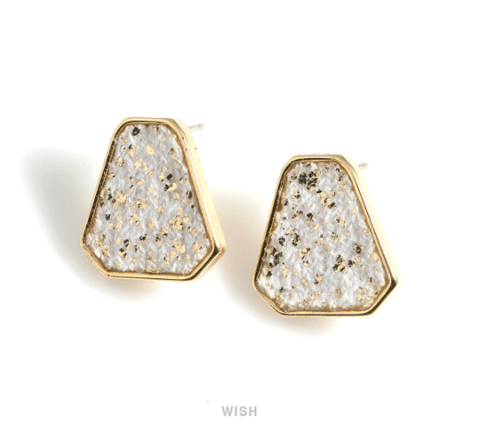 Six Angles White Fabric Drop with Gold Leaf Stud Earrings in Gold, Six Angles Drop Studs / MWTG-516-E