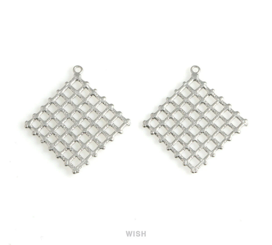 Diamond Pattern in Matte Rhodium, Diamond Shaped Charm /MMRH-595-P
