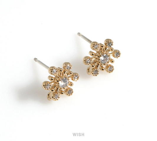 Snowflake Stud Earrings with CZ in Gold, CZ Snow Crystal Stud Earrings / CG-076-E