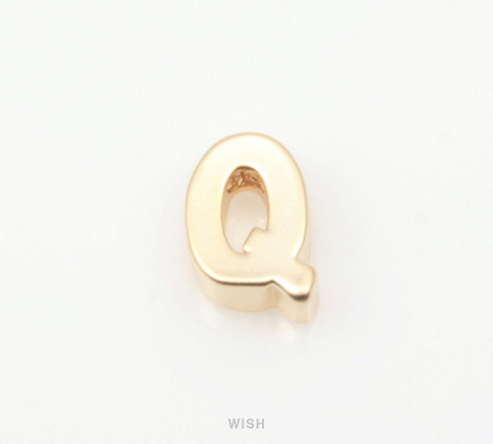 Upper Case Letter "Q" in Matte Gold, Capital Letter "Q" / MMG-001-B (Q)