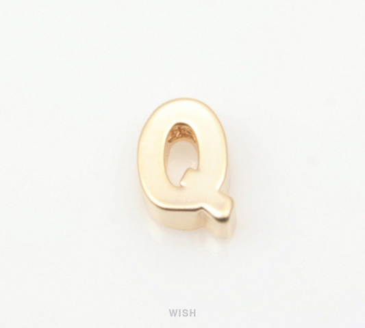 Upper Case Letter "Q" in Matte Gold, Capital Letter "Q" / MMG-001-B (Q)