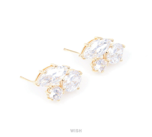 2 pcs 3 Cubic Zirconia Stud Earrings in Gold, Cubic Zirconia Ear Stud / CG-024-E