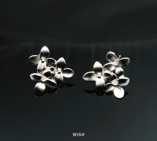 3 Flower Stud Earrings in Matte Rhodium, Flower Leaves Stud Ear Post / MMRH-098-E