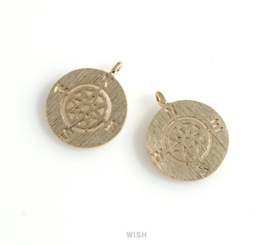 Compass Disc Pendants in Matte Gold, Compass Coin Charm / MMG-482-P