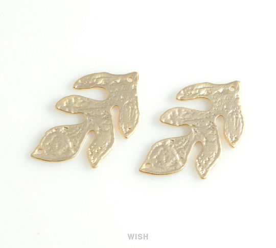 Hammered Leaves Pendant in Matte Gold, Hammered Leaves Charm / MMG-445-P