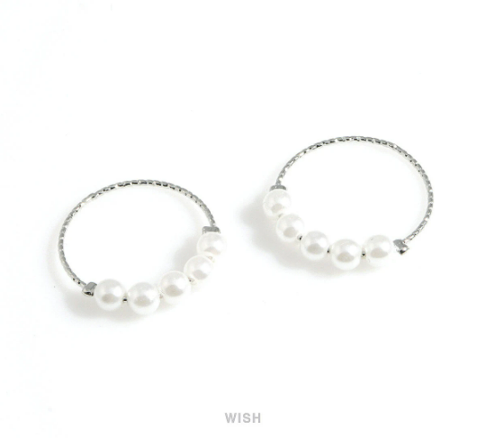 Textured Circle Ring with 5 Pearls in Rhodium, 5 Pearls Textured Circle Charm /  MRH-515-P