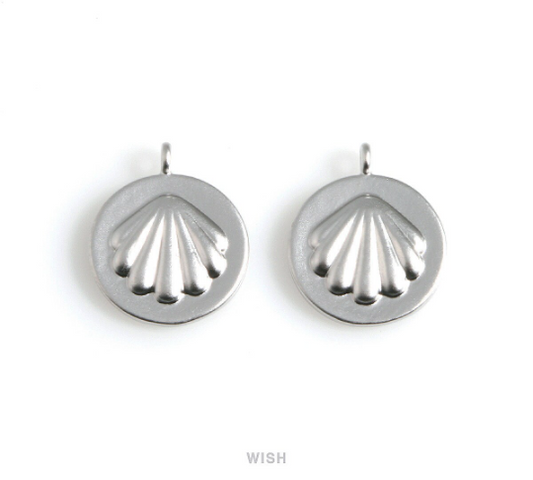 Seashell on Coin in Matte Rhodium, Scallop in Coin Charm / MMRH-553-P